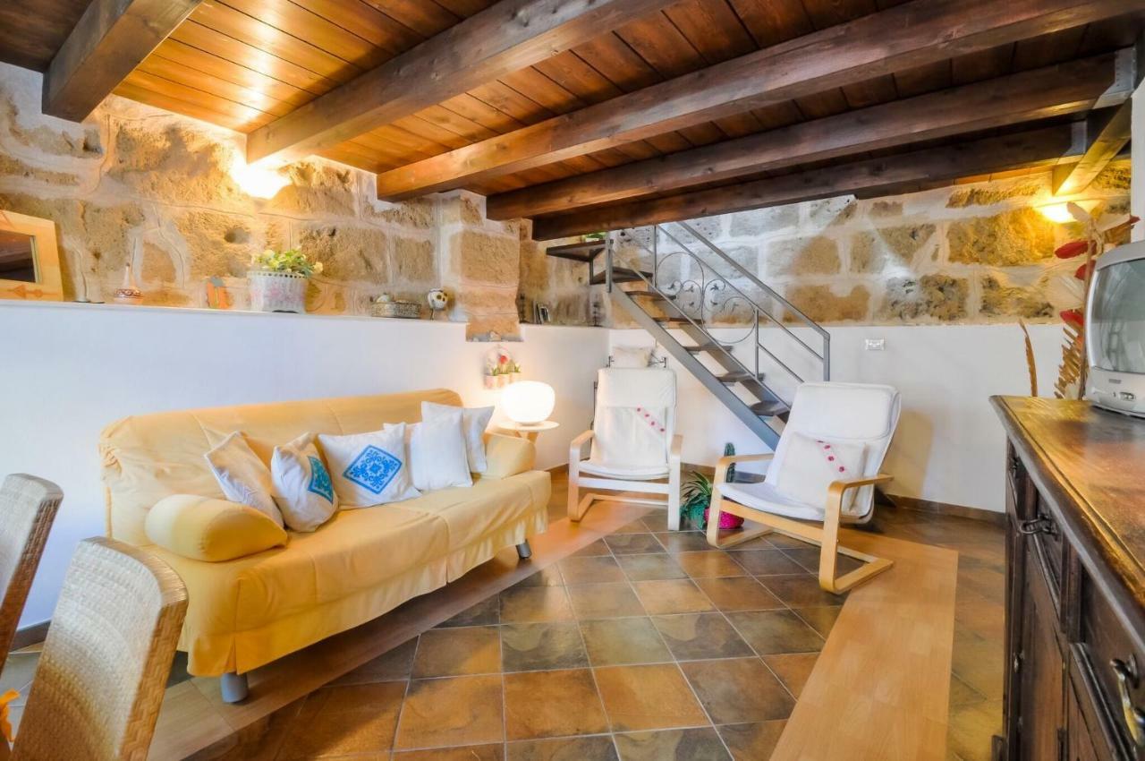 Alghero Old Town Apartment Steps To Sea And Scenic Ramparts Ngoại thất bức ảnh