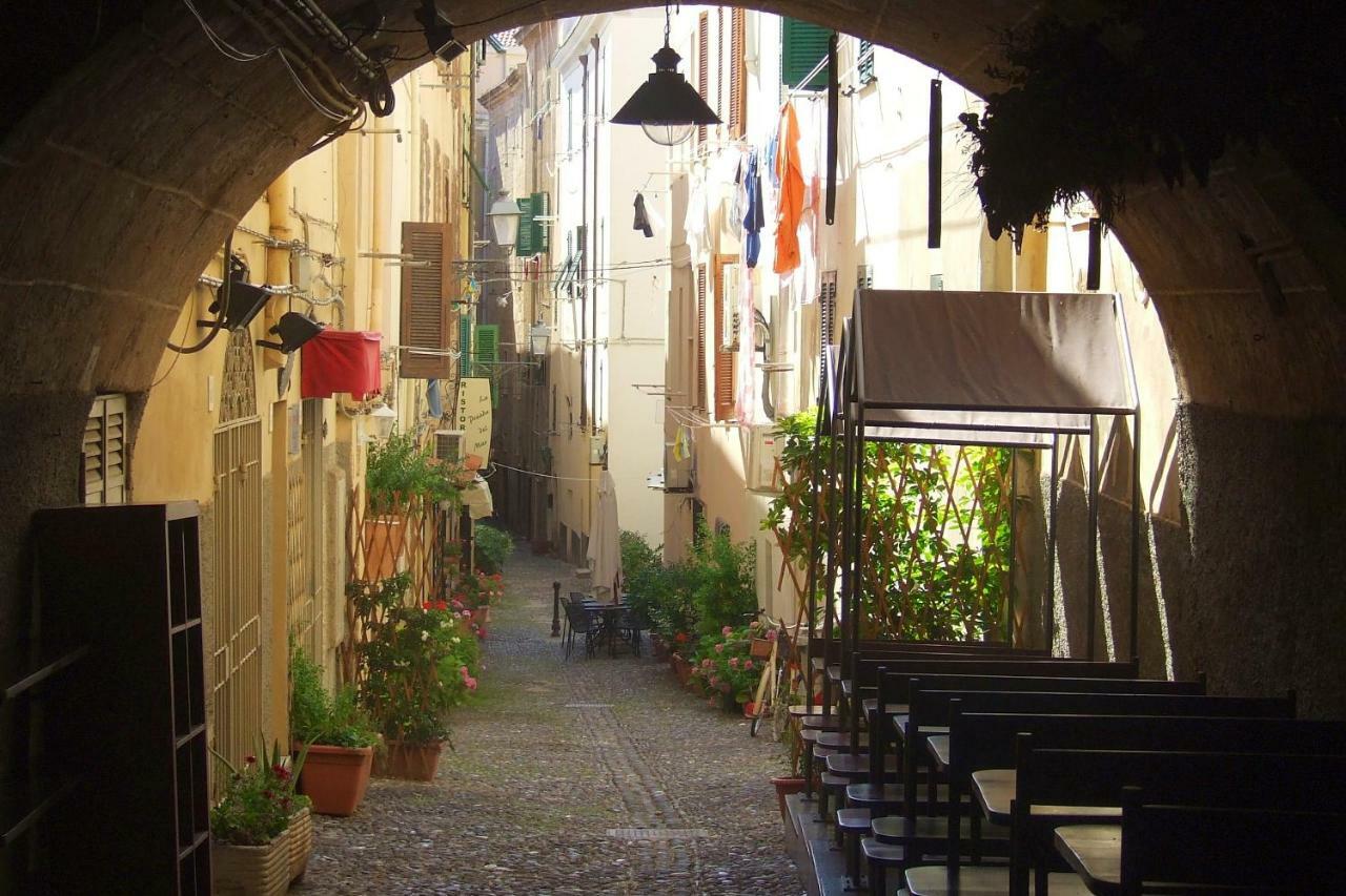 Alghero Old Town Apartment Steps To Sea And Scenic Ramparts Ngoại thất bức ảnh